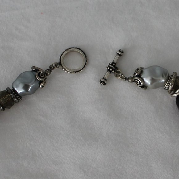 Pearl Earrings and Necklace - Picture 9 of 11